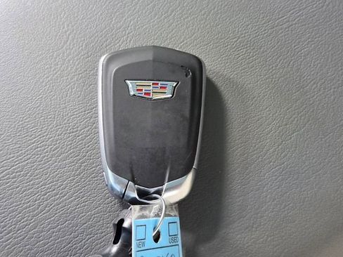 Used 2018 Cadillac XT5 Premium Luxury w/ Driver Assist Package image 26