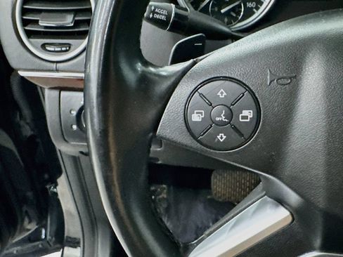 Used 2012 Mercedes-Benz GL 450 4MATIC image 12