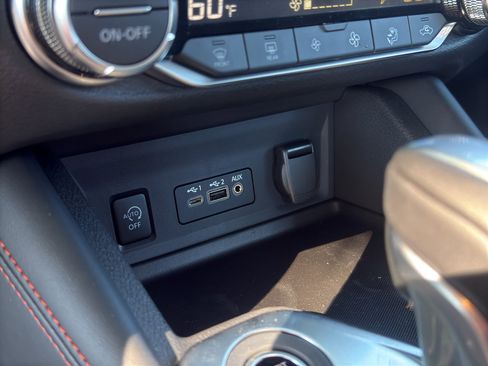 New 2025 Nissan Sentra SR image 28