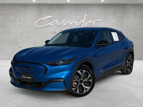 Used 2025 Ford Mustang Mach-E Select w/ Comfort Package Lite image 1