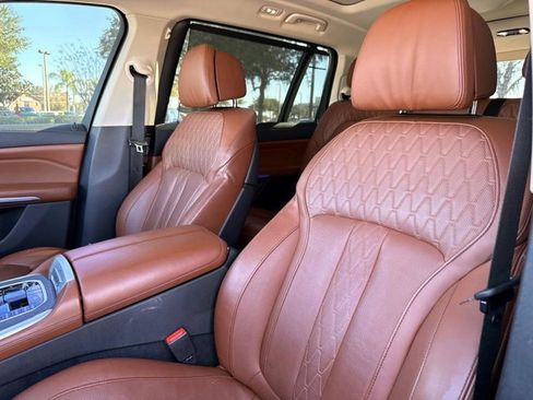Used 2022 BMW X7 xDrive40i w/ Executive Package image 22