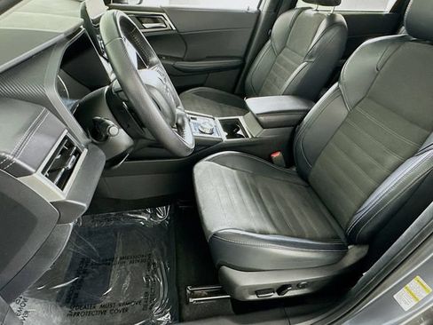 Used 2024 Mitsubishi Outlander SE FWD image 9