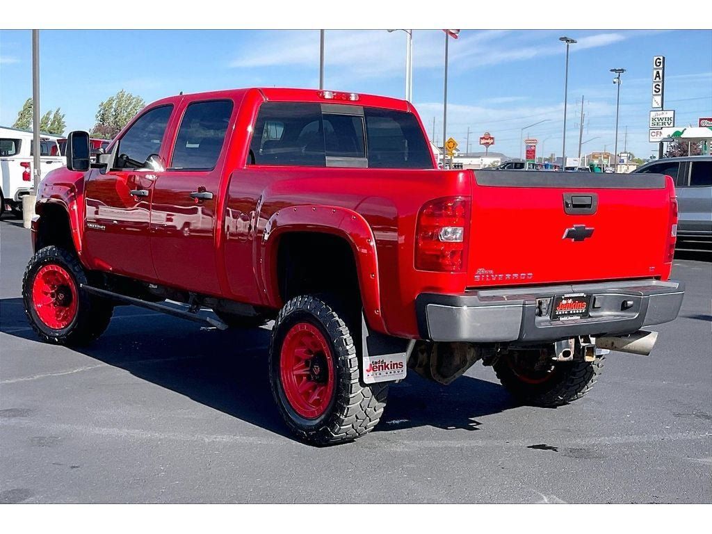 Used 2011 Chevrolet Silverado 2500 LT AWD/4WD image 13
