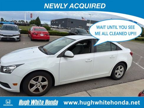 Used 2014 Chevrolet Cruze LT FWD image 1