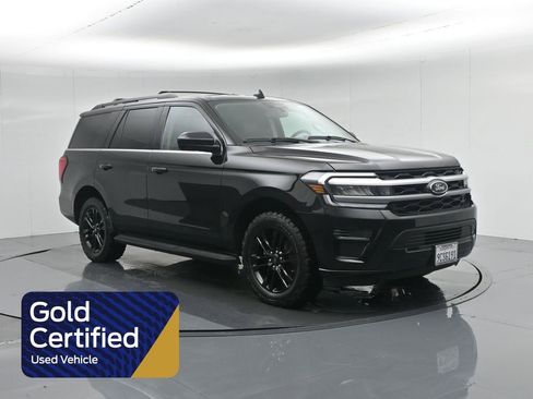 Used 2022 Ford Expedition XLT image 1