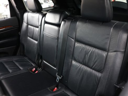 Used 2013 Jeep Grand Cherokee Limited image 8