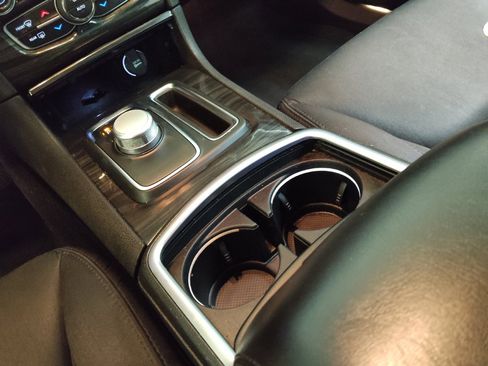 Used 2019 Chrysler 300 Touring w/ Sport Appearance Package RWD image 26