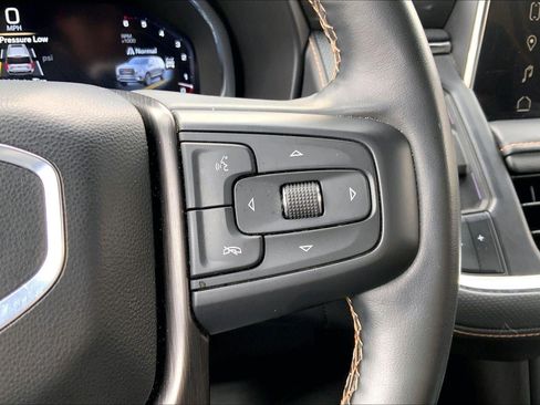 Used 2024 GMC Yukon XL AT4 w/ AT4 Premium Package image 19