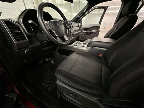 Used 2020 Ford Expedition XLT image 14