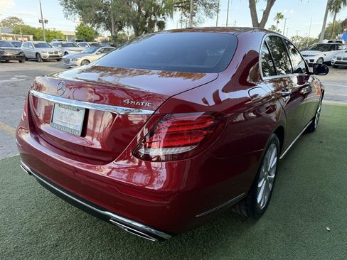 Used 2017 Mercedes-Benz E 300 4MATIC image 6