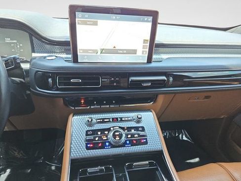 Used 2020 Lincoln Aviator Black Label w/ Dynamic Handling Package AWD/4WD image 28