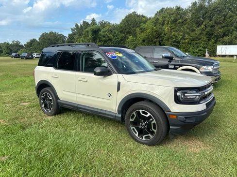 Used 2024 Ford Bronco Sport Outer Banks AWD/4WD image 3