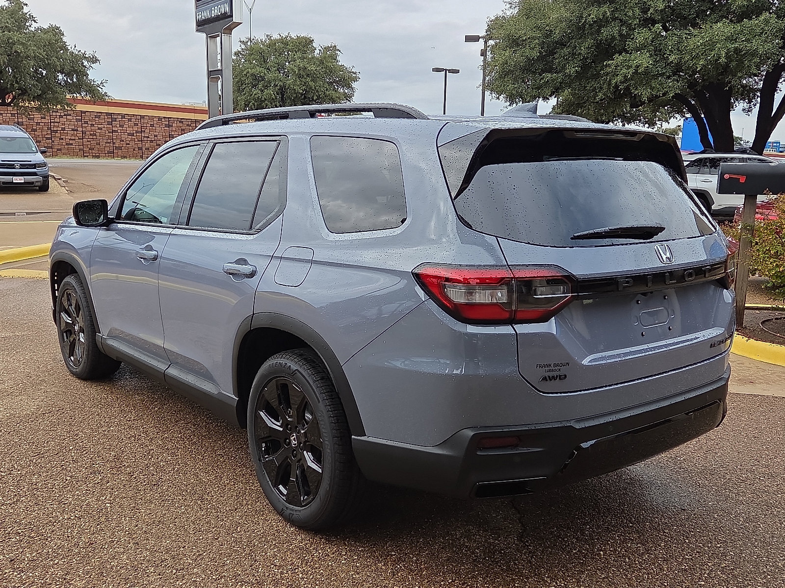 New 2026 Honda Pilot Black Edition image 3