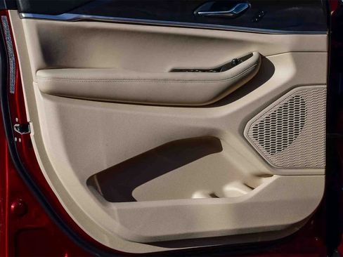 New 2025 Jeep Grand Cherokee Limited image 21