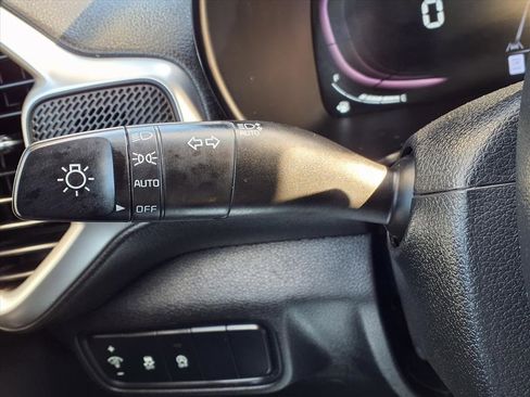 Used 2023 Kia Soul LX image 13