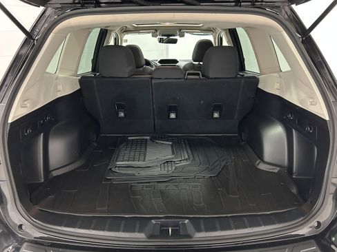 Used 2020 Subaru Forester Premium AWD/4WD image 32