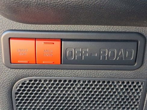 Used 2016 Jeep Wrangler Unlimited Rubicon image 24