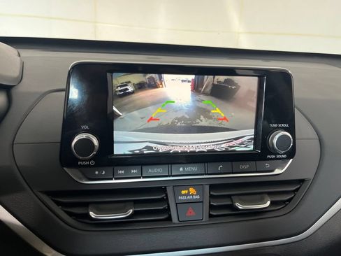 Used 2024 Nissan Altima 2.5 S FWD image 63