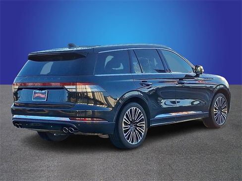New 2025 Lincoln Aviator Black Label image 3