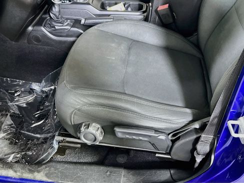 Used 2018 Jeep Wrangler Unlimited Sport S AWD/4WD image 18
