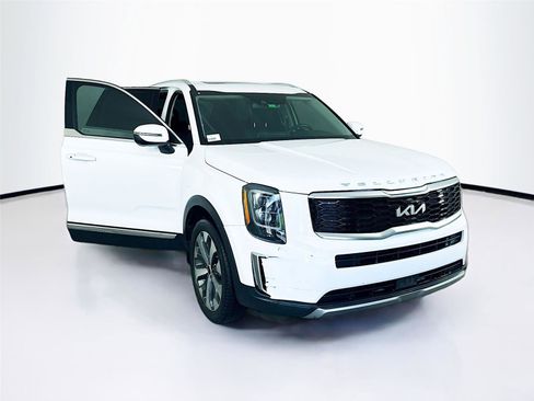 Used 2022 Kia Telluride EX w/ EX Premium Package FWD image 9