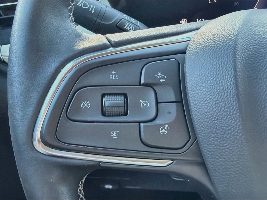 Used 2024 Buick Encore GX Avenir AWD/4WD image 34