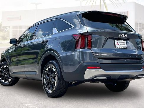 Used 2024 Kia Sorento S AWD/4WD image 30