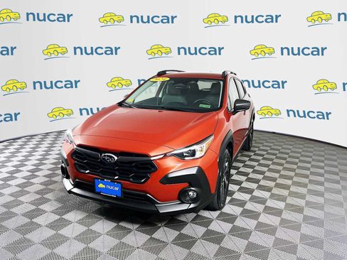Used 2024 Subaru Crosstrek 2.0i Premium AWD/4WD image 3