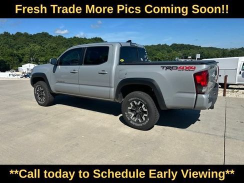 Used 2019 Toyota Tacoma TRD Off-Road w/ TRD Premium Off Road Package AWD/4WD image 3