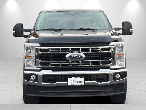 Used 2024 Ford F250 XLT w/ FX4 Off-Road Package image 10