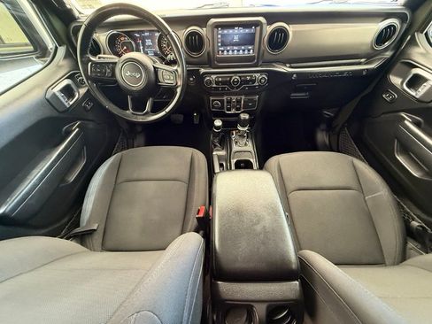 Used 2021 Jeep Wrangler Unlimited Sport AWD/4WD image 31