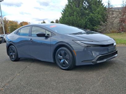 Used 2025 Toyota Prius LE