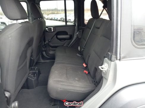 Used 2018 Jeep Wrangler Unlimited Sport image 18