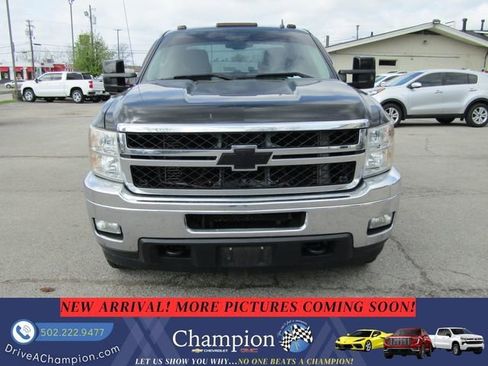Used 2013 Chevrolet Silverado 2500 LT w/ Interior Plus Package image 2