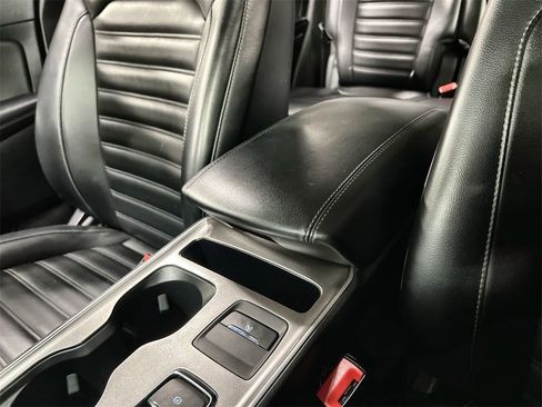 Used 2024 Ford Edge SEL image 36