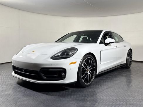 Certified 2023 Porsche Panamera 4 Platinum Edition AWD/4WD image 1