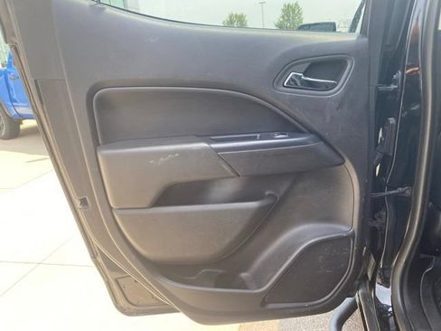 Used 2020 Chevrolet Colorado LT w/ LT Convenience Package AWD/4WD image 21