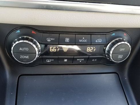 Used 2015 Mercedes-Benz GLA 250 4MATIC image 18