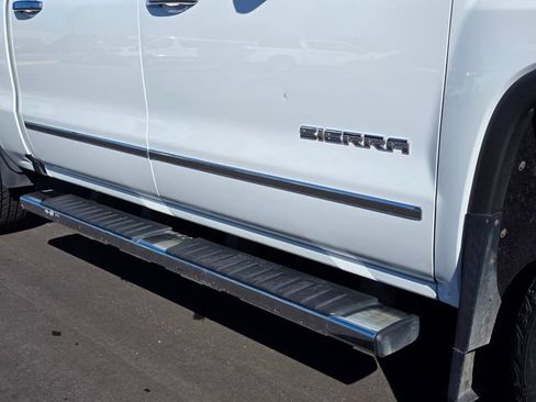Used 2017 GMC Sierra 1500 SLT AWD/4WD image 8