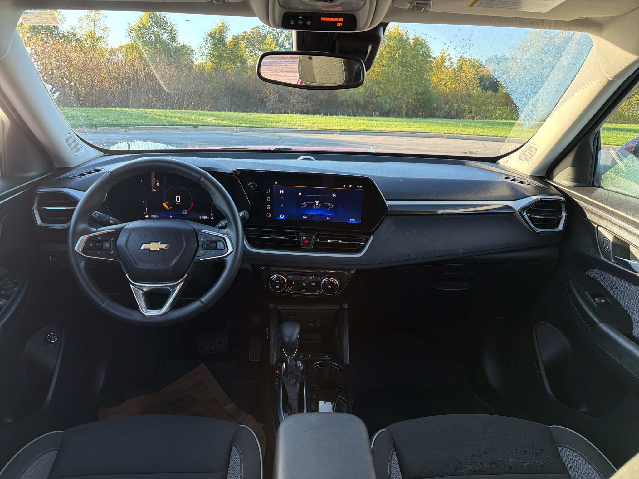 Used 2024 Chevrolet TrailBlazer LT w/ Convenience Package FWD image 19