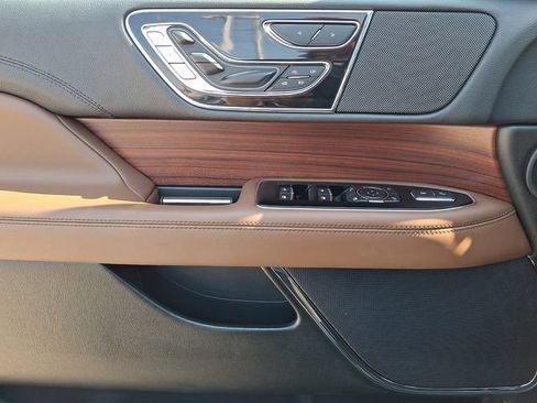 Used 2023 Lincoln Navigator L Reserve AWD/4WD image 13