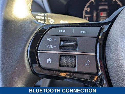 Used 2023 Honda HR-V EX-L image 15