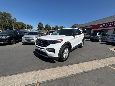 Used 2021 Ford Explorer XLT w/ Equipment Group 202A image 8