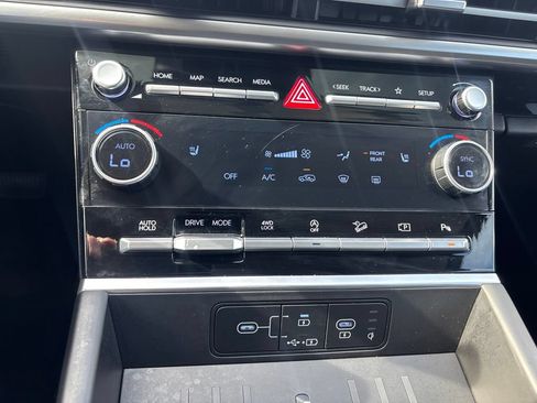 Certified 2025 Hyundai Santa Fe XRT AWD/4WD image 29
