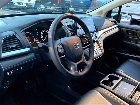 Used 2025 Honda Odyssey EX-L image 14