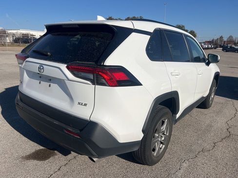 Used 2024 Toyota RAV4 XLE image 4