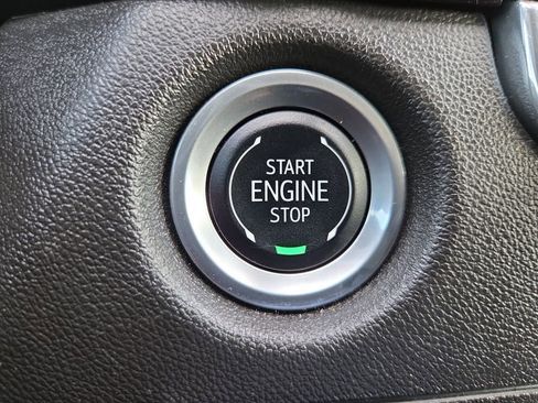 Used 2024 Chevrolet Colorado Trail Boss AWD/4WD image 35