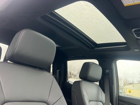 New 2026 GMC Canyon Elevation w/ Convenience Package image 13