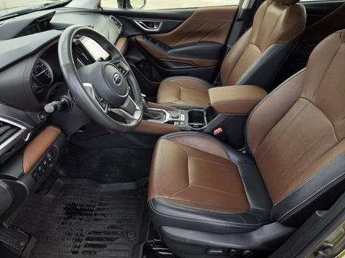 Used 2024 Subaru Forester Touring w/ Convenience Package AWD/4WD image 28