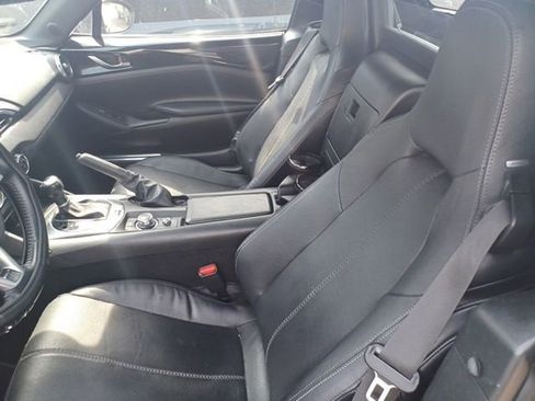 Used 2020 MAZDA MX-5 Miata RF Grand Touring image 17